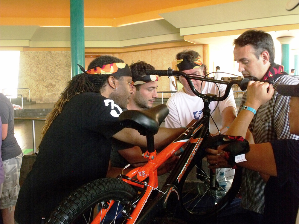 DELL - HUELLAS DE PAN BIKES 15