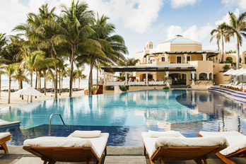 Royal Hideaway Playacar