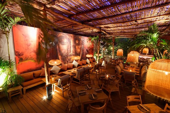 funky-geisha-main-dining