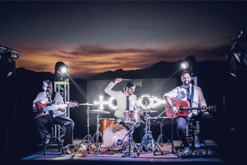 live band